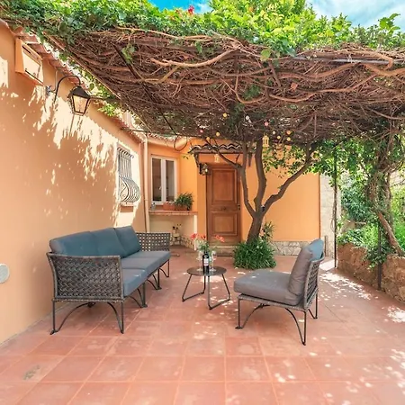 Val De Menton, 3 Pieces Atypique, Jardin Et Terrasse A 7 Minutes A Pied Du Centre Appartement Menton