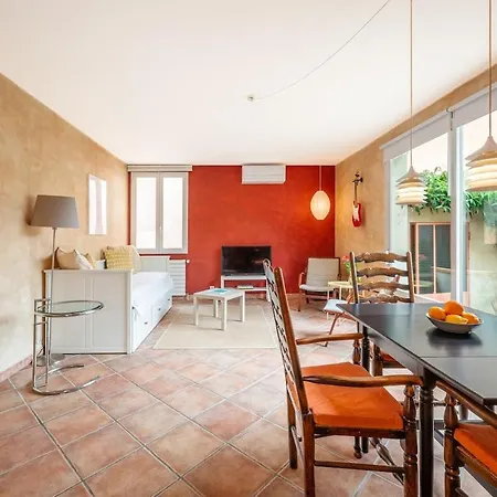 Val De Menton, 3 Pieces Atypique, Jardin Et Terrasse A 7 Minutes A Pied Du Centre Apartment *