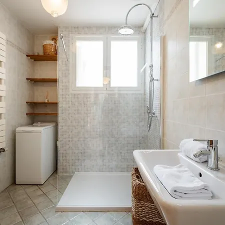 Val De Menton, 3 Pieces Atypique, Jardin Et Terrasse A 7 Minutes A Pied Du Centre Apartment