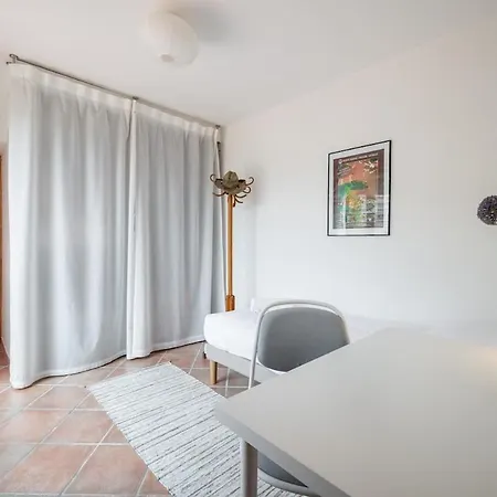 Val De Menton, 3 Pieces Atypique, Jardin Et Terrasse A 7 Minutes A Pied Du Centre Apartment *